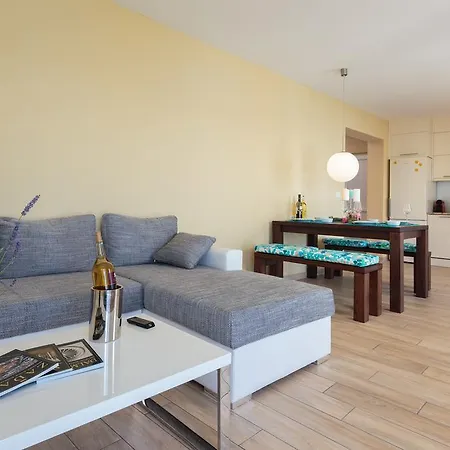 Nick Apartman Posedarje