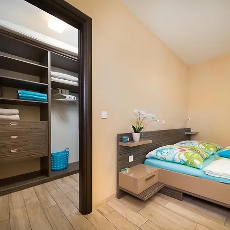 Nick Apartman Posedarje